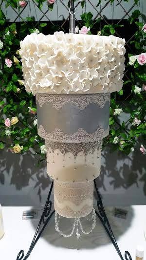 Cake Stackers? Cake Stands Wedding Styles Tiered Beautiful ...